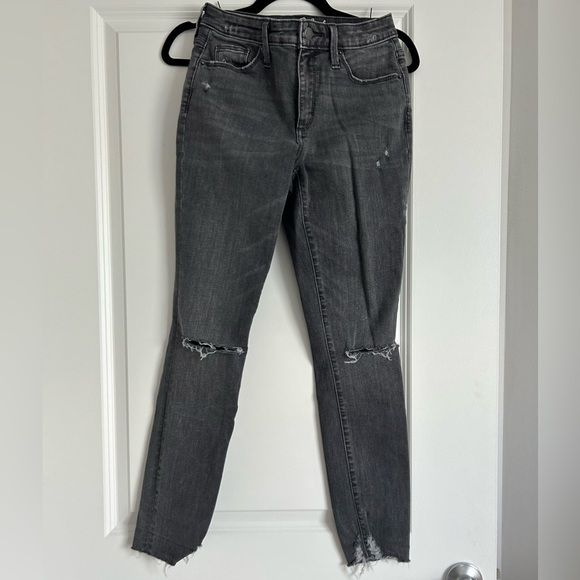 Universal Thread gray-wash High rise skinny jeans size 2/26 - Picture 2 of 7